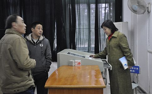 石家庄护士学校校长刘雨欣检查新学期教学资源保障情况