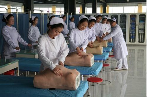 高中毕业多年还能报名石家庄天使护士学校护理专业吗？